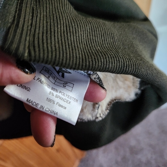 Nwot Mens zip hoodie - Picture 6 of 10